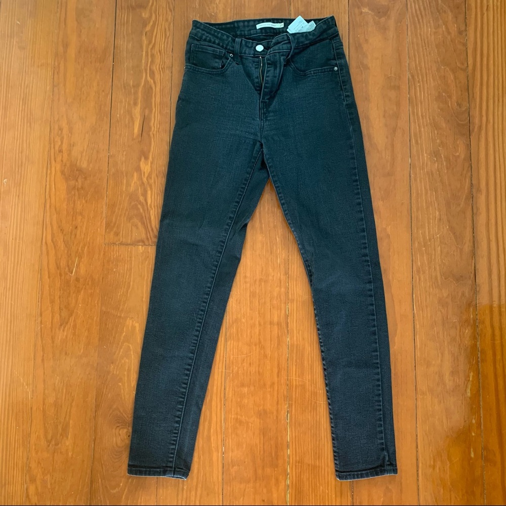 Levi’s 721 High Rise Skinny Jean